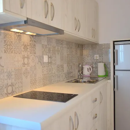 Guest house Dioni Lux