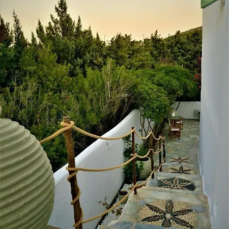 Dioni Lux Guest house Pachaina