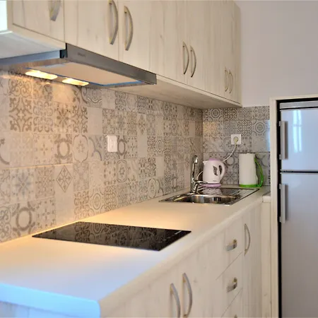 Pensión Dioni Lux 3*