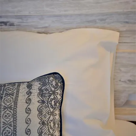 Dioni Lux ゲストハウス Pachaina