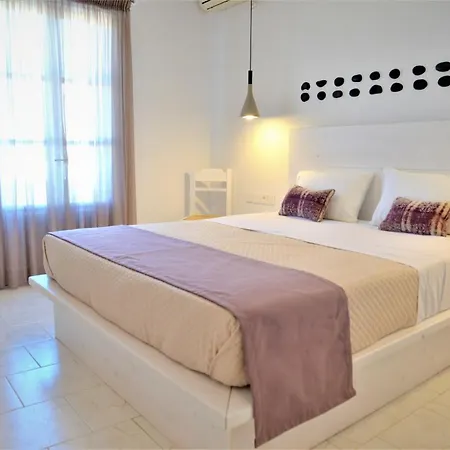 Dioni Lux ゲストハウス Pachaina