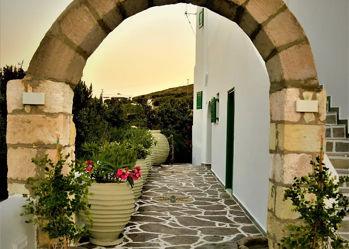 Dioni Lux Πανσιόν