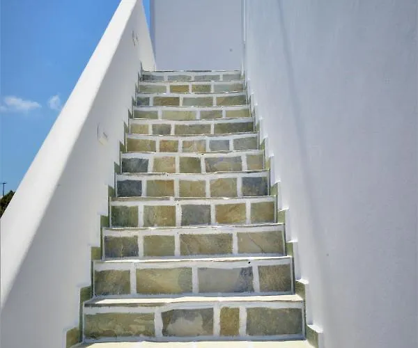 Pensionat Dioni Lux Pachaina